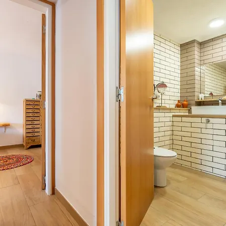 Luxury Designer Front Two Bedroom Апартаменты *