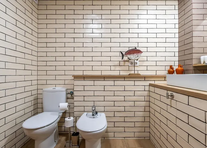 Luxury Designer Front Two Bedroom Apartman