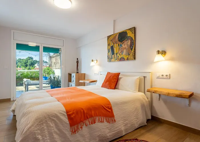 Luxury Designer Front Two Bedroom * Salou